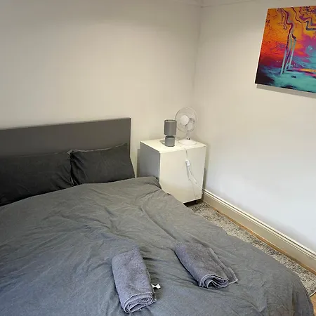 1 Bedroom Studio London S8 Exterior photo